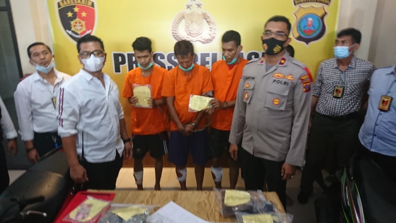 Tim Reskrim Polsek Patumbak Tembak 4 Sindikat Curanmor, 4 Tersangka Lainnya Buron