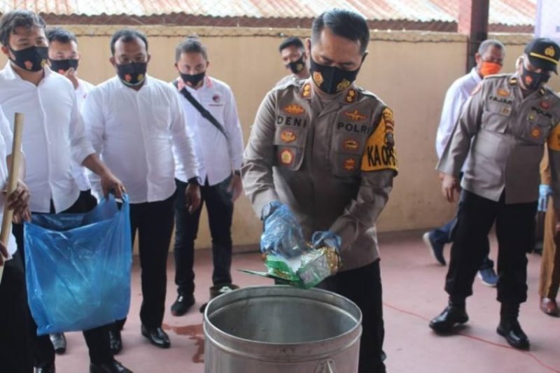 Polres Labuhanbatu Rebus 15 Kilogram Barang bukti Shabu-shabu