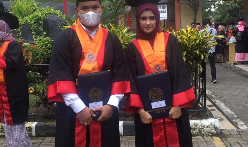 Putra Pertama Kapolsek Medan Timur Kompol Arifin Raih Gelar Sarjana Akuntansi