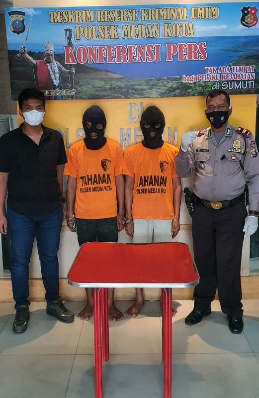 Tekab Polsek Medan Kota Ringkus 2 Pemuda Lagi Transaksi Shabu