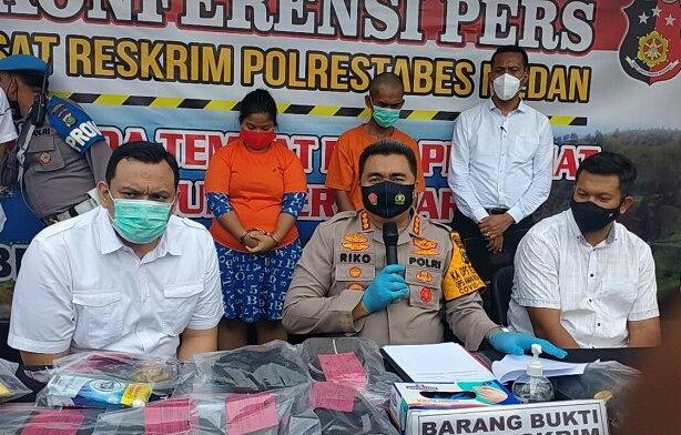 Polrestabes Medan Ringkus Pasutri Pelaku Curas yang Merampok Majikan Sendiri