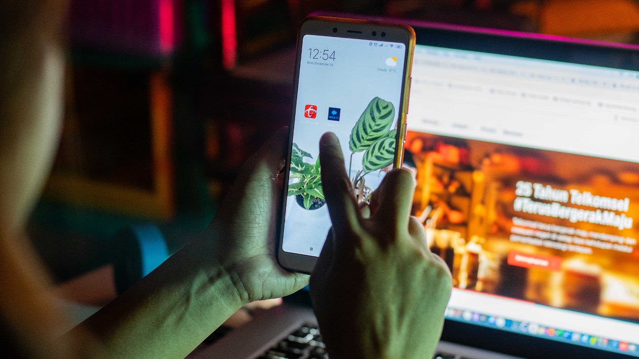 Telkomsel Hadirkan Kemudahan Bagi Pelanggan Mengakses Mola TV dengan Paket Bundling Premium