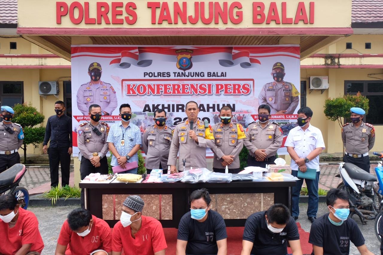 Kapolres Tanjung Balai Pimpin Pemaparan Akhir Tahun 2020, AKBP Putu Yudha Sampaikan Perbandingan Ini
