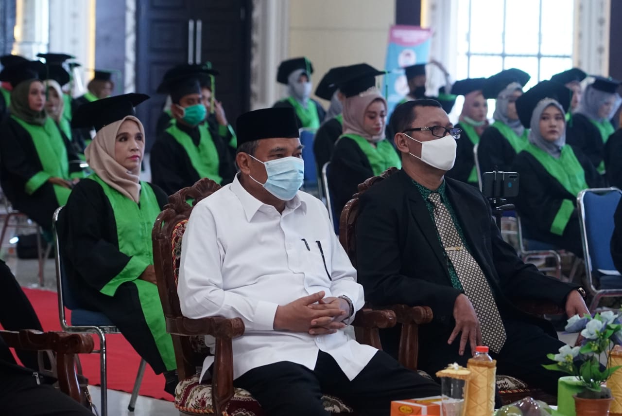 Wali Kota Hadiri Wisuda STIT