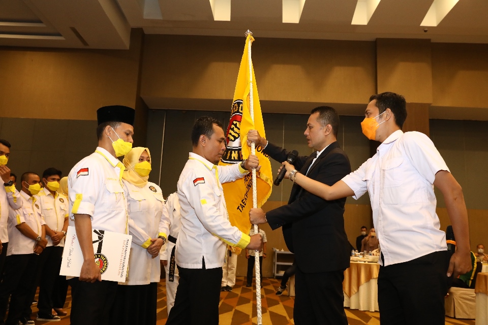 Lantik Pengkot TI Medan  Musa Rajekshah: Meraih Prestasi Tidak Bisa Instan