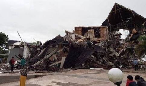 Gempa Sulbar M 6,2: Kantor Gubernur Sulbar Ambruk, Ini Jumlah yang Tewas