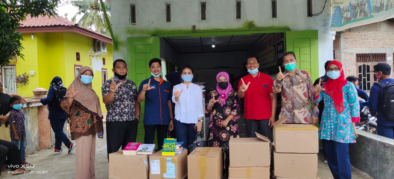 PKBM Cendana Terima Bantuan Buku dari Gramedia