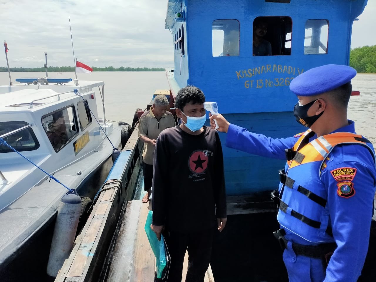 Imbauan Patuhi Protkes Selama 1 x 12 jam, Situasi Kondisi Perairan di Wilkum Polres Tanjung Balai Kondusif