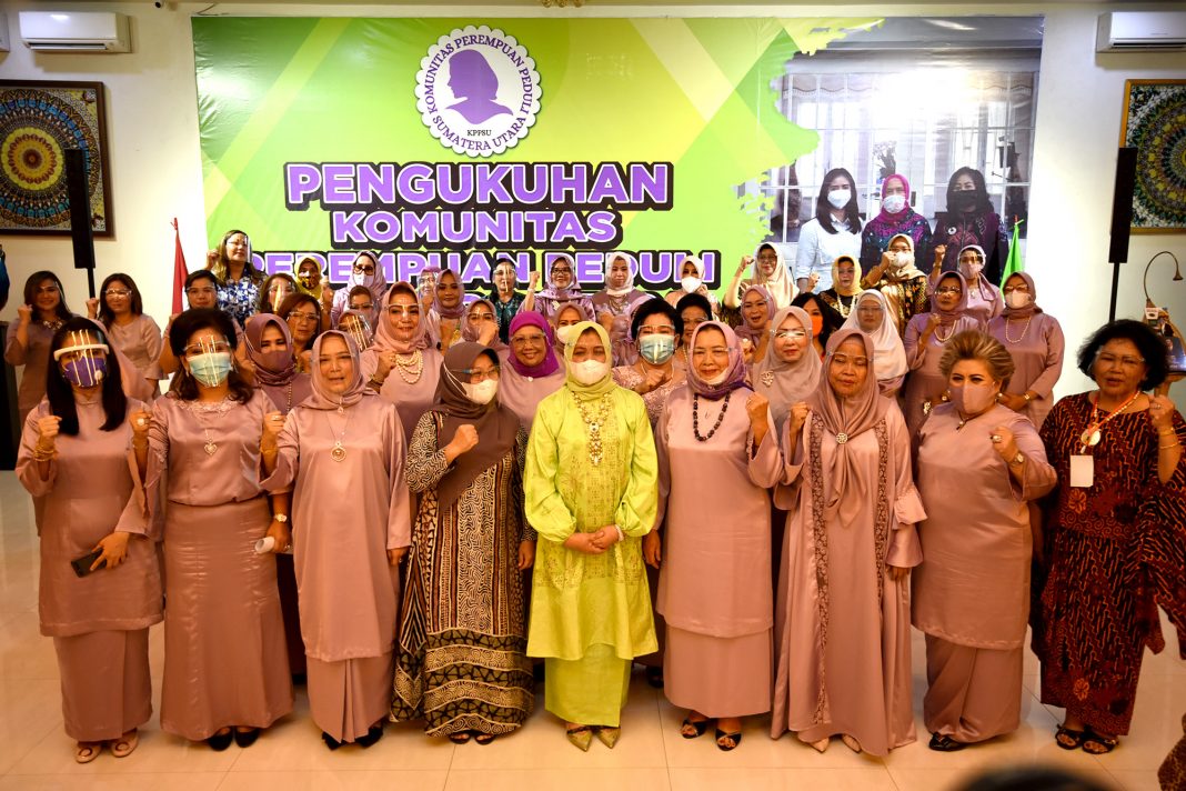 Komunitas Perempuan Peduli Sumatera Utara Dikukuhkan,Ini Kata Bunda Indah