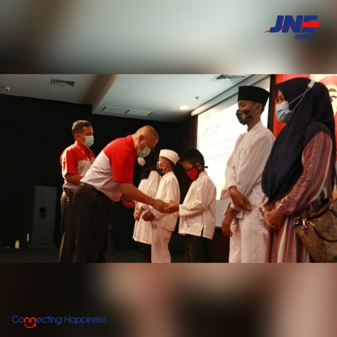 Permudah Bersedekah, JNE Gandeng Rumah Zakat