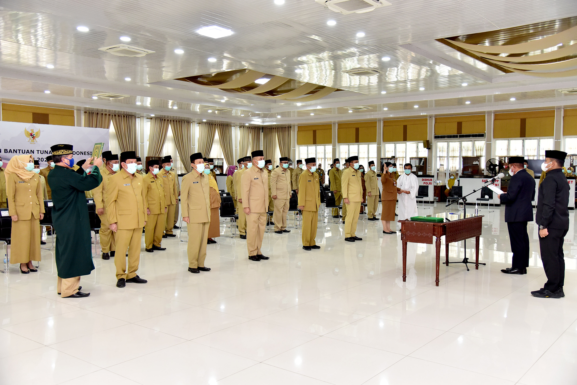 Ikuti Pedoman Nomenklatur Mendagri  Gubernur Sumut Kukuhkan  40 Pejabat Eselon II dan III