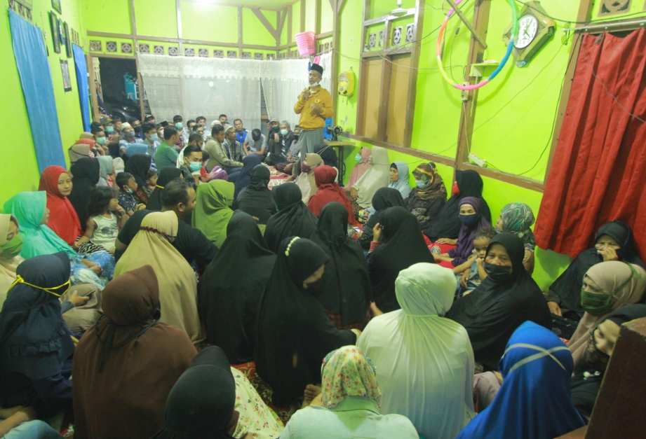 Ratusan masyarakat hadiri Reses Nasril In Di Kelurahan Tanjung Paku