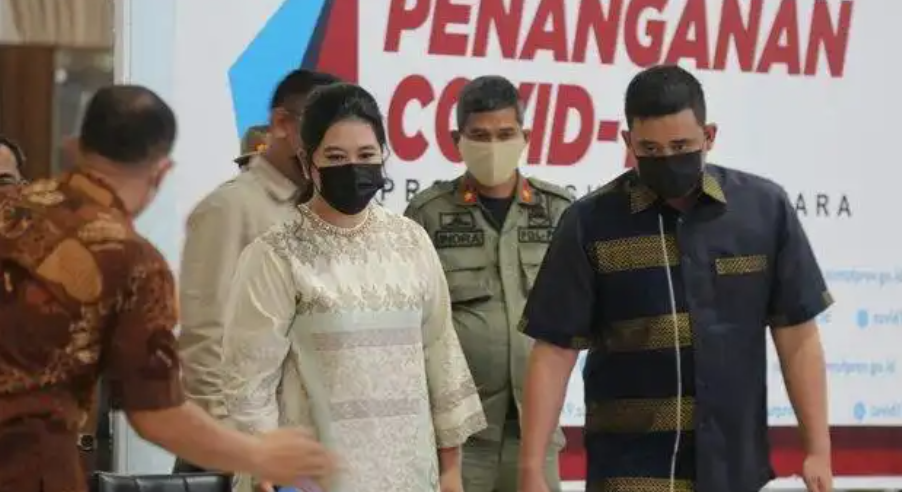 Bobby Nasution Hadiri Gladi Bersih Didampingi Kahiyang Ayu
