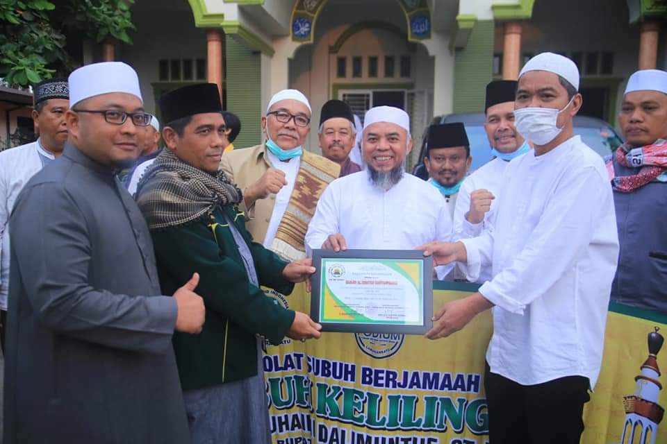 Andi Suhaimi Didampingi Tokoh Masyarakat Faizal Amri Galakkan Sholat Subuh Keliling.