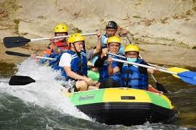 Bupati Sergai Terpilih H Darma Wijaya Rafting di Sungai Bahbolon