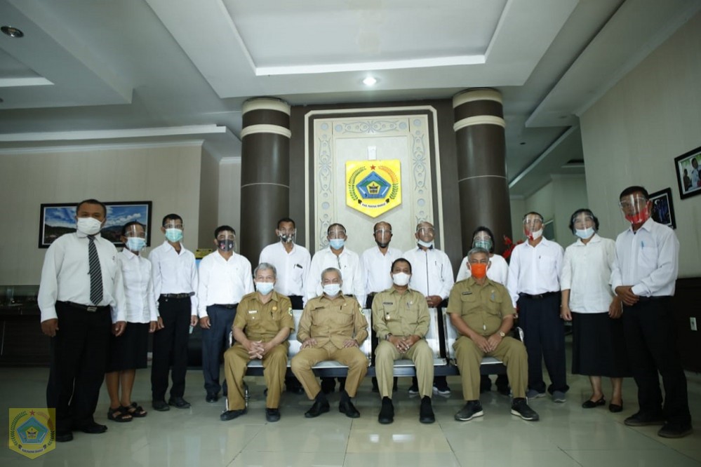 Pj Bupati Pakpak Bharat Kaiman Serahkan SK PPPK