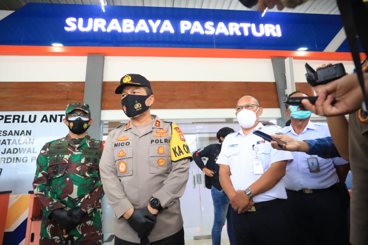 Kapolda Jatim Dan Pangdam V Brawijaya, Cek ProkesÂ  Stasiun Kereta Api Pasar Turi