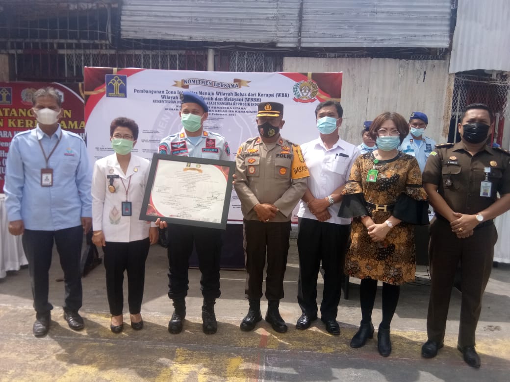 Penanda TangananÂ  Zona Integritas Menuju WBKÂ  di Rutan Kabanjahe