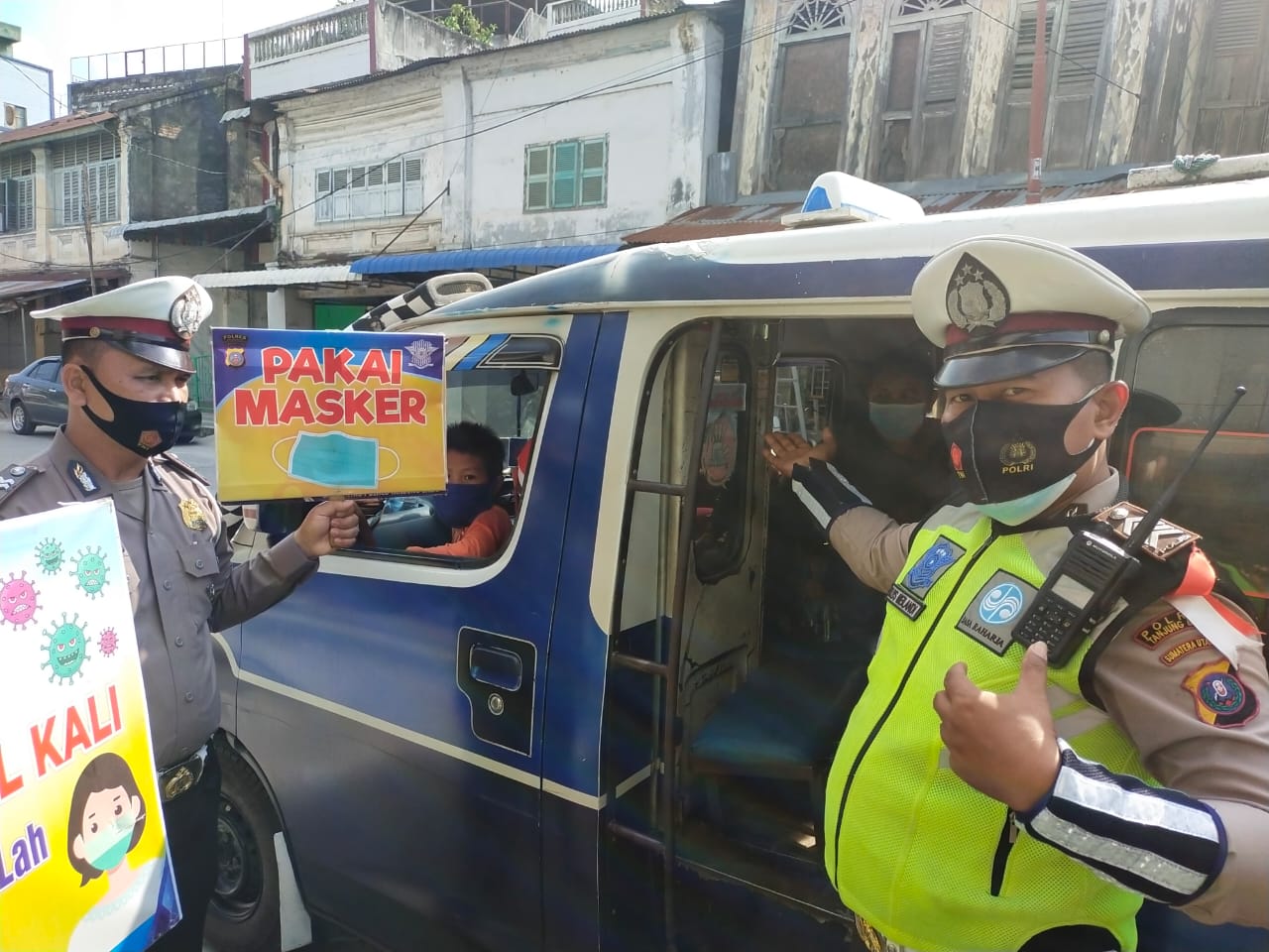 Kasatlantas Polres Tanjung Balai Pimpin Sosialisasi Penggunaan Masker