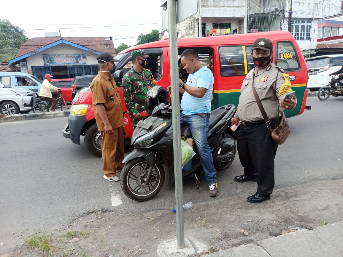 Polsek Medan Timur Ops Yustisi Pendisiplinan Prokes dalam Rangka Adaptasi Kebiasaan Baru