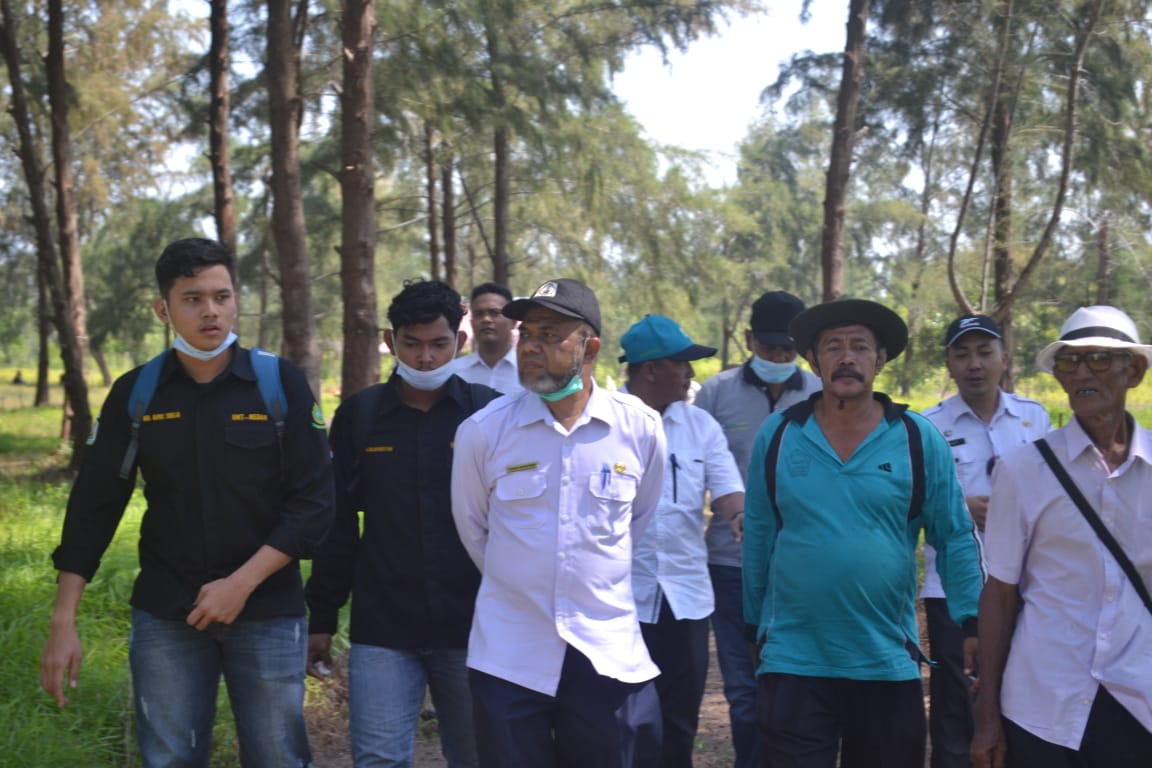 Wabup Aceh Tamiang Tinjau Objek Wisata Pantai Cemara