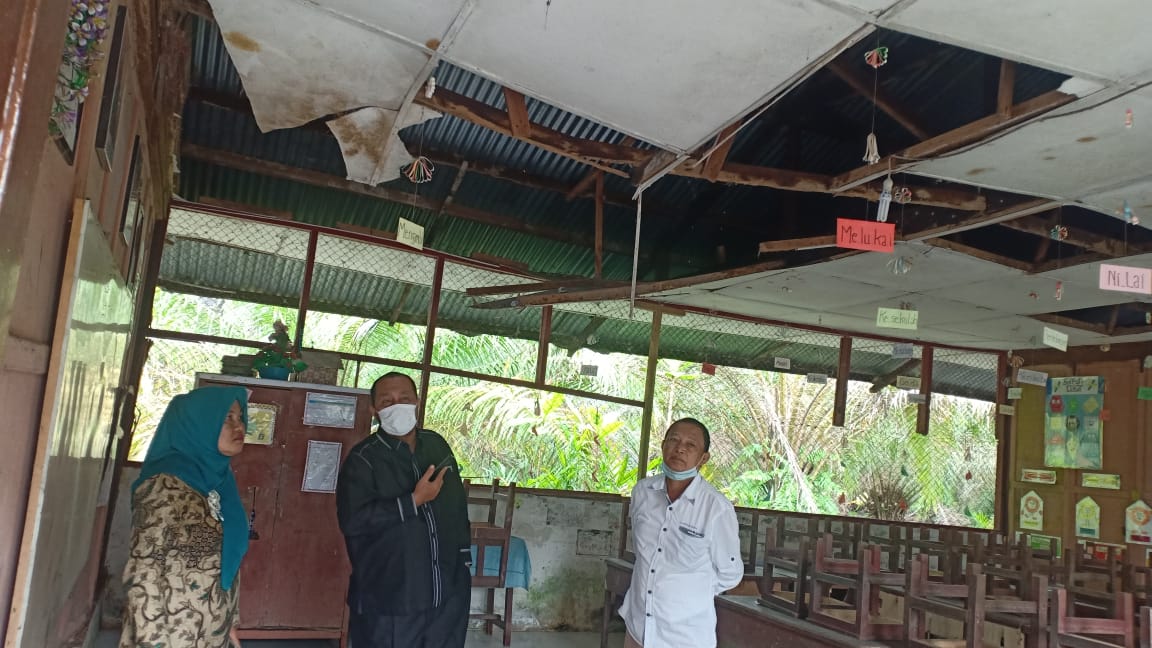 Pimpinan DPRD Langkat Tinjau Sekolah Rusak, ini kondisinya