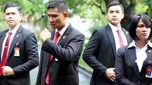 Keseharian Paspampres Kawal Gibran dan Bobby