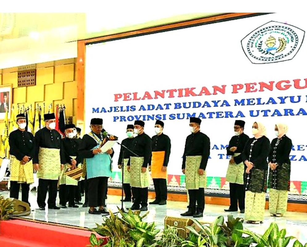 Dua Mantan Gubsu Hadiri Pelantikan MABMI Sumut, Gubsu Minta Puak Melayu Bersatu