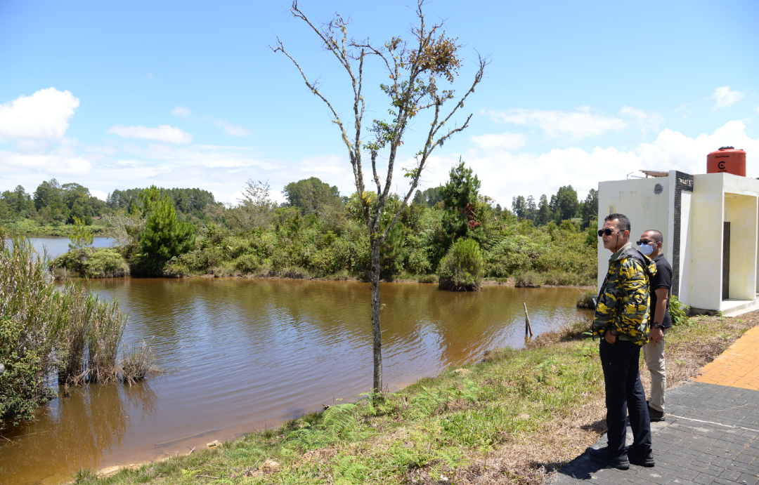 Wagub Musa Rajekshah Ajak Masyarakat Lestarikan  Lingkungan Danau Aek Natonang dan Danau Sidihoni