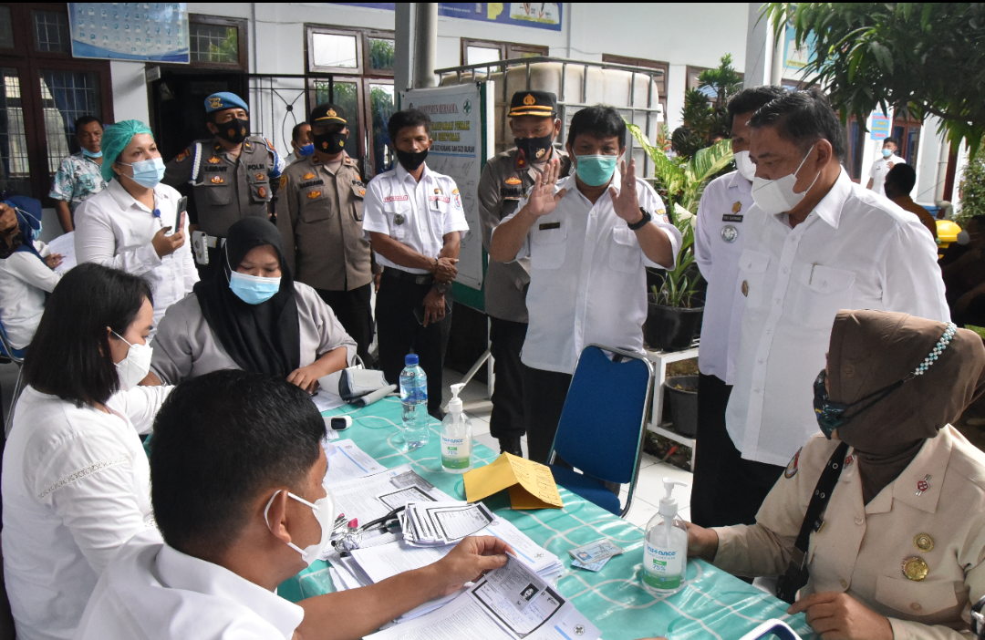 Wakil Bupati Deli Serdang HM Ali Yusuf Siregar Tinjau Pelaksanaan Vaksin Covid-19Â 