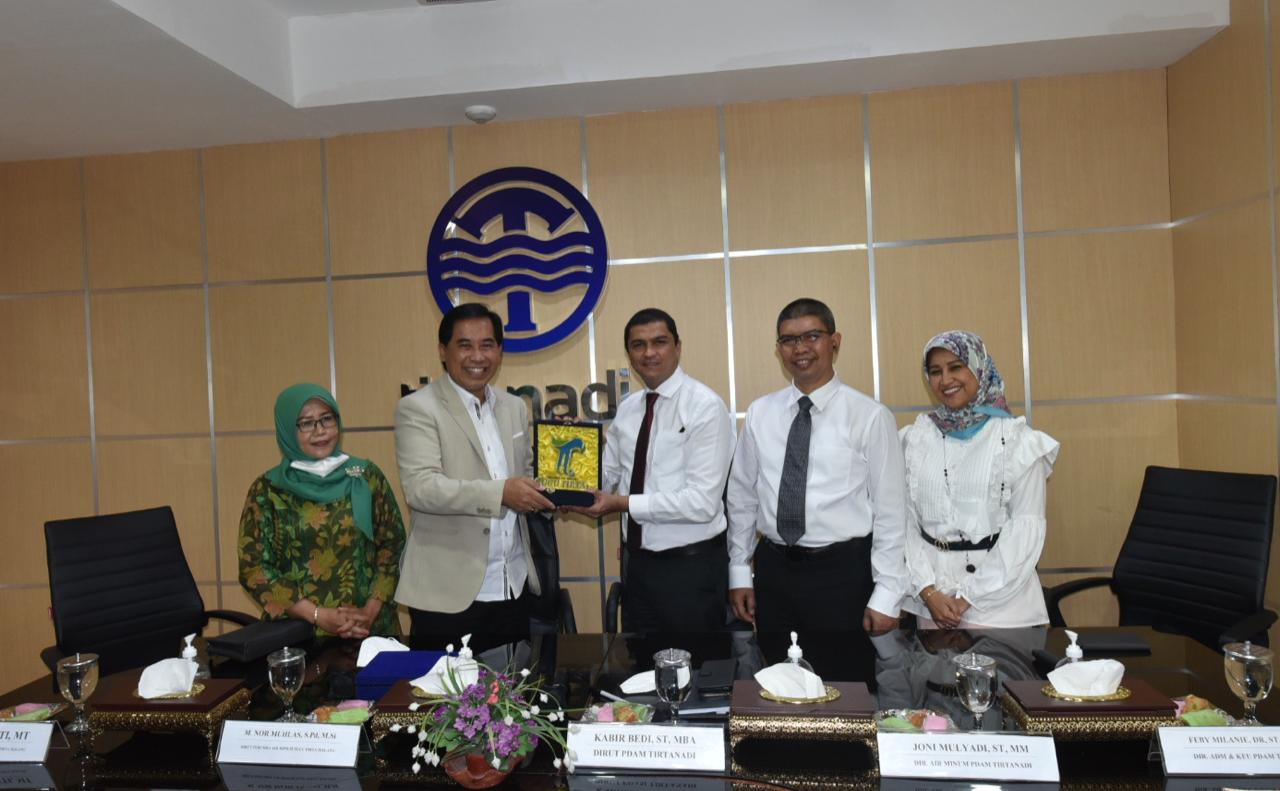 PDAM Tirtanadi Sumut Jalin MoU dengan Perumda Air Minum Tugu Tirta Malang