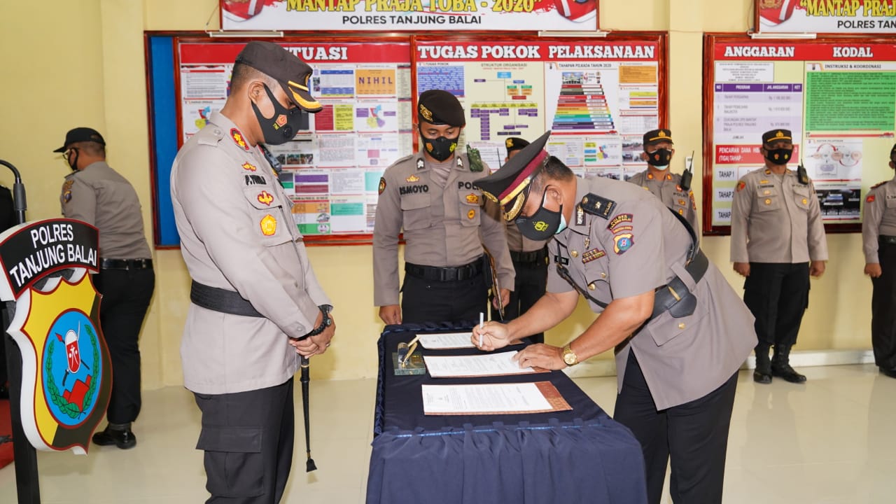 Kapolres Tanjung Balai Pimpin Sertijab Kapolsek Tanjung Balai Selatan Polres Tanjung Balai