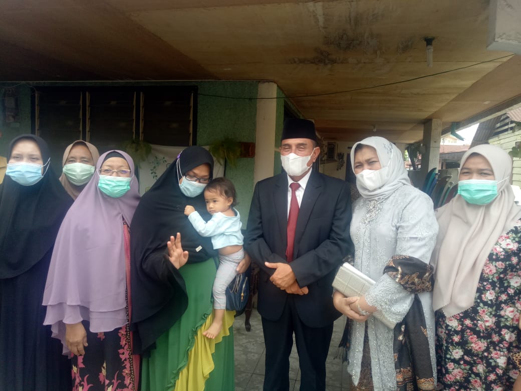 Gubsu Kunjungi Keluarga Alm. Ilham Pane, Edy Rahmayadi : 