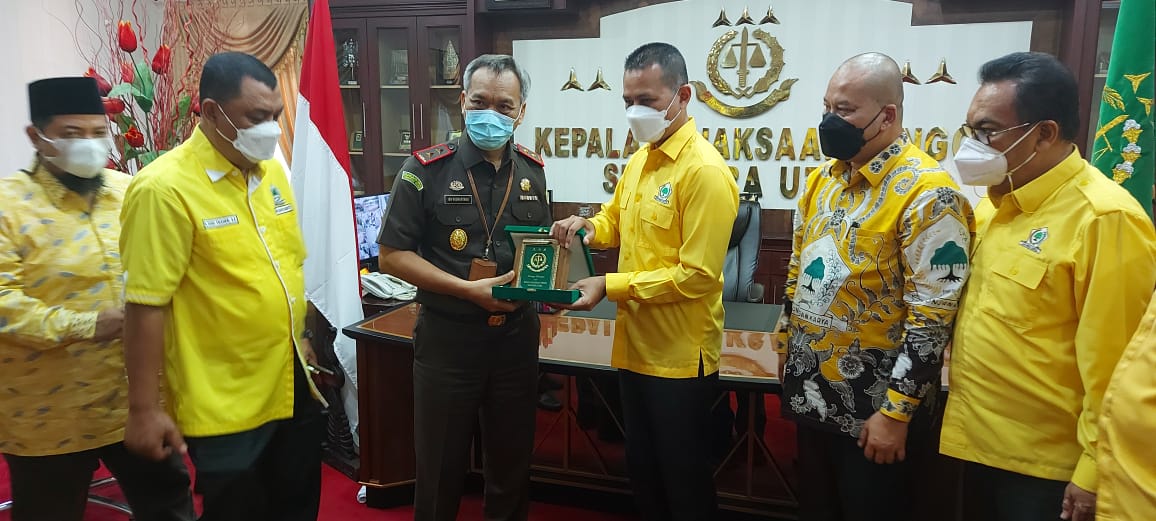 Kejatisu Terima Silaturrahmi Ketua DPD Partai Golkar Sumut, Ijeck : Mohon Doa dan Dukungan Bapak Kejatisu