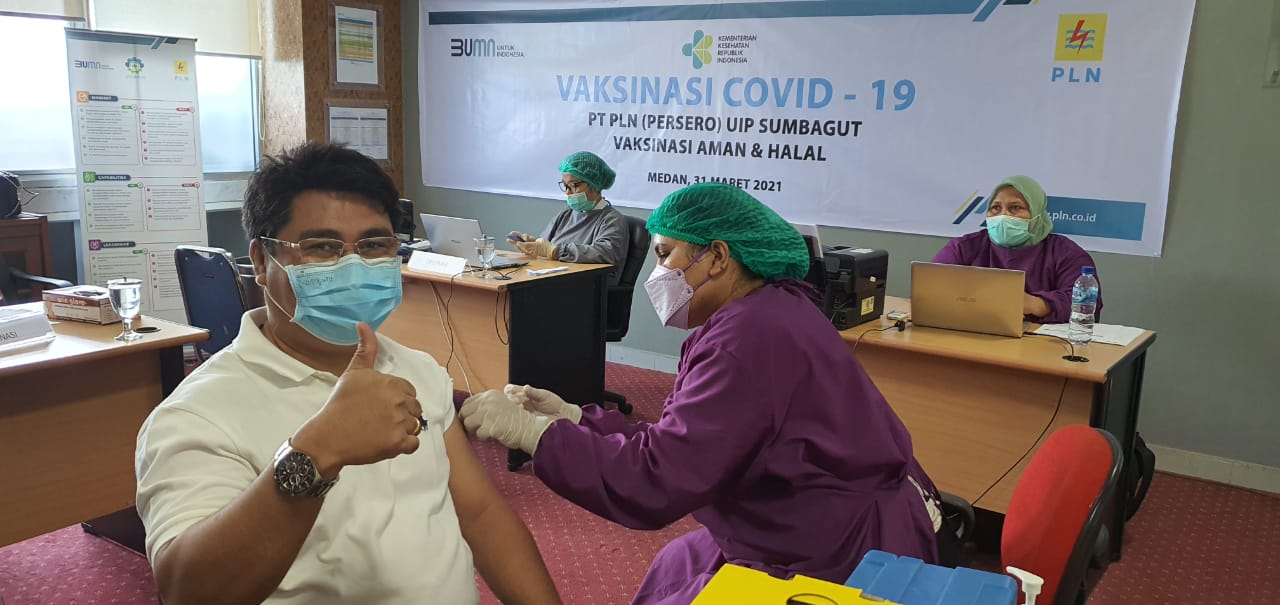 Mengantisipasi Penyebaran Covid -19, PLN UIP Sumbagut Gelar Vaksinasi