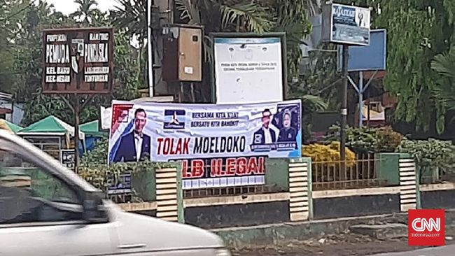 Jelang KLB Demokrat di Sibolangit, Bus Hilir Mudik Angkut Peserta