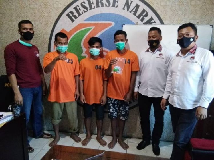 Dapat Perlawanan Masyarakat, Sat Narkoba Polres Labuhan Batu Tangkap 3 Pelaku Narkoba