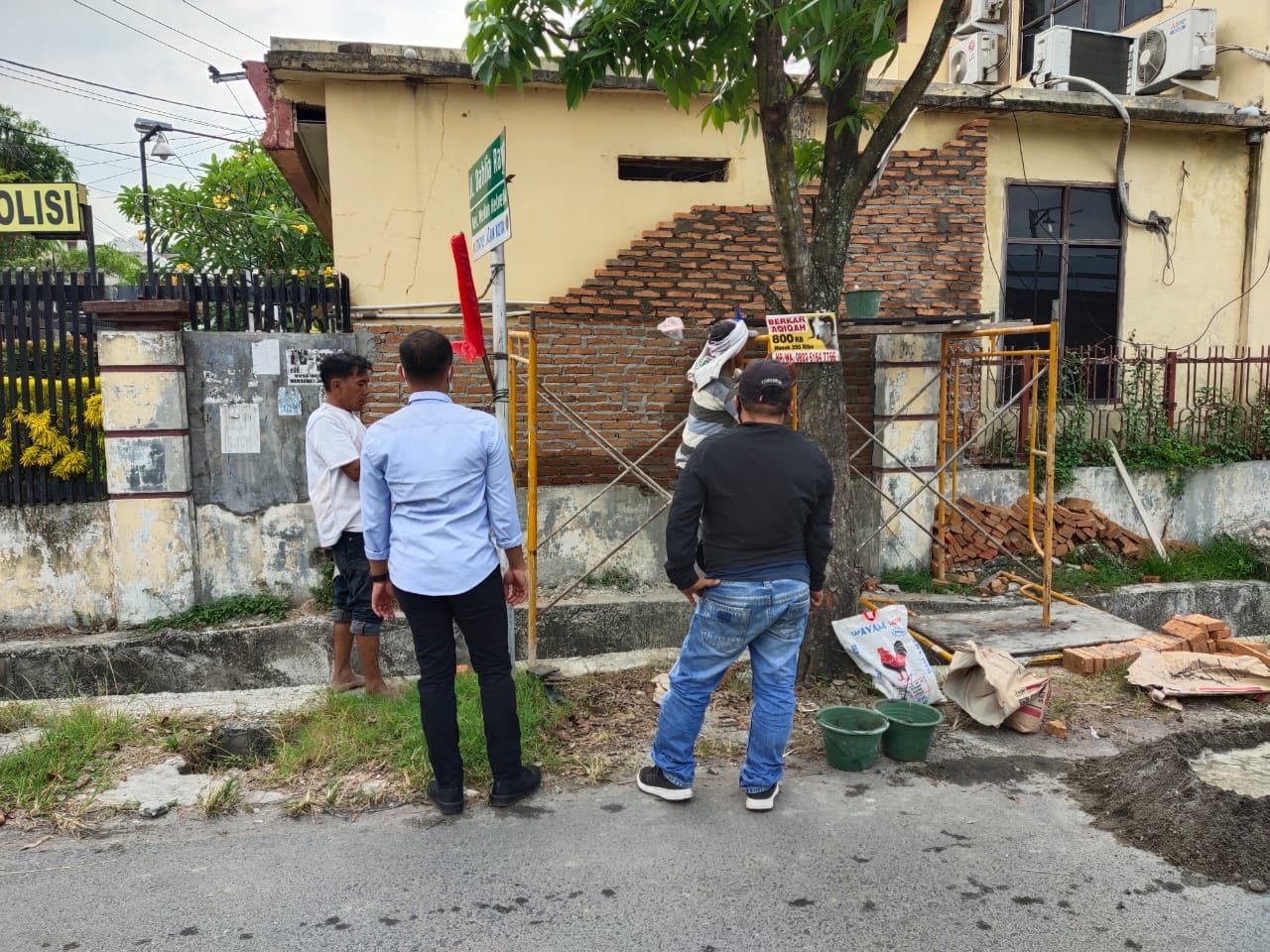 Polsek Medan Helvetia Renovasi Dindig Tahanan Polsek