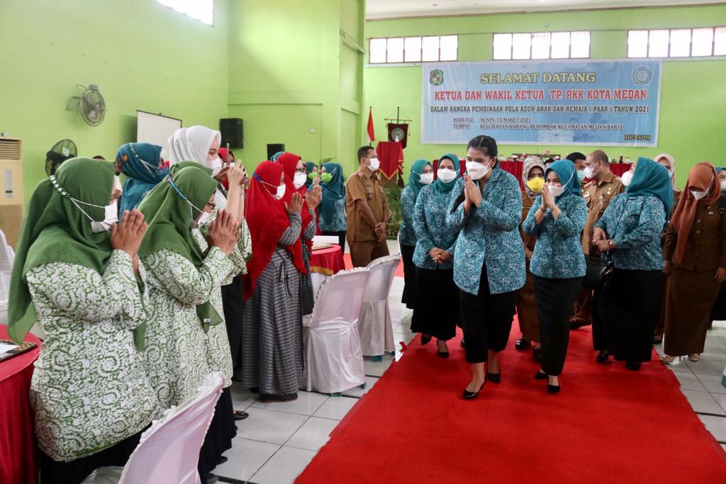 Ketua TP PKK Medan, Kahiyang Ayu: PKK Harus Berpartisipasi dan Berkontribusi Aktif
