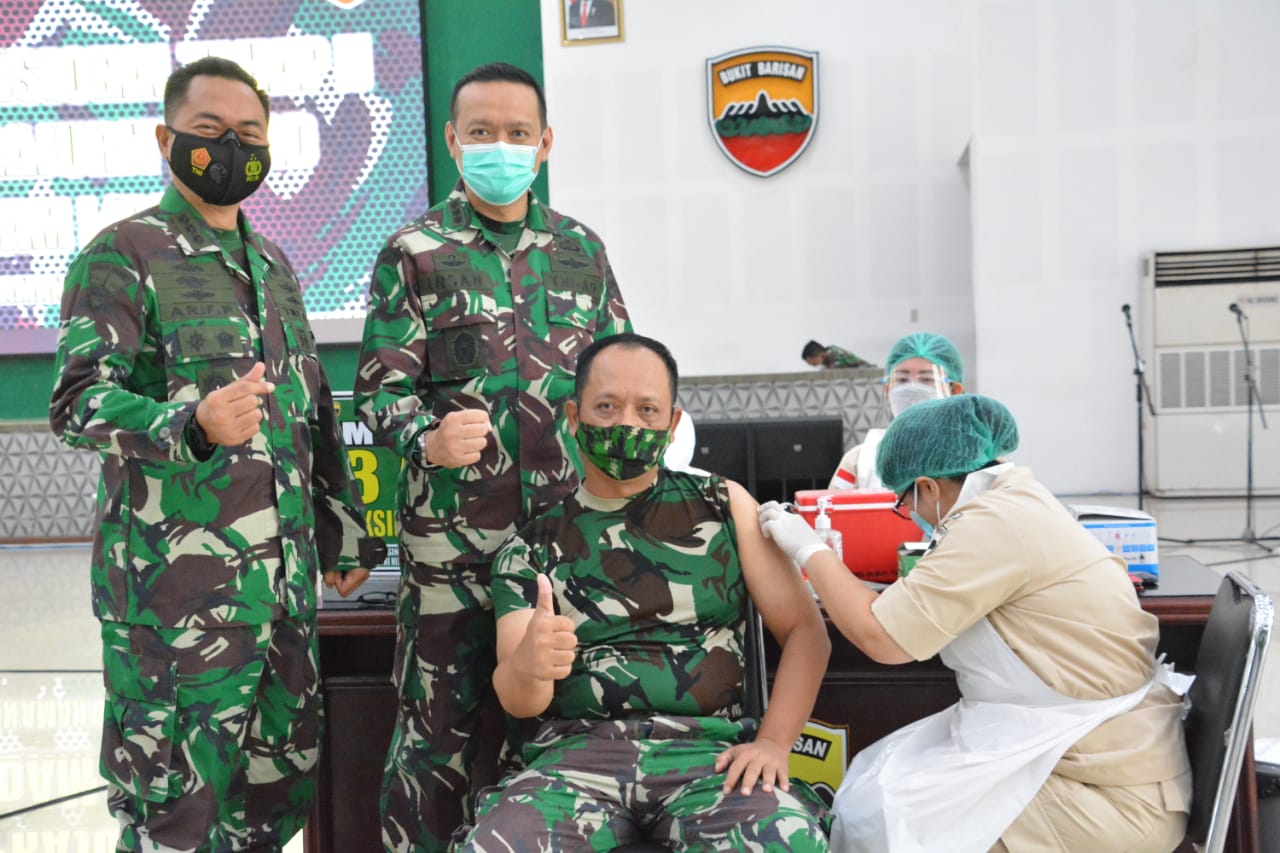 Pangdam I/BB Perintahkan Komandan satuan yakinkan prajurit sudah divaksin Covid-19