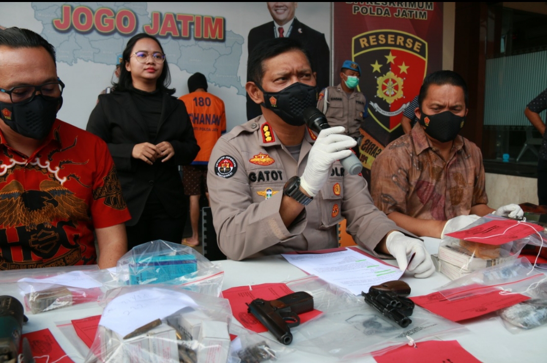 Duh !!Guru SMP Asal Malang Perakit Senpi Ilegal