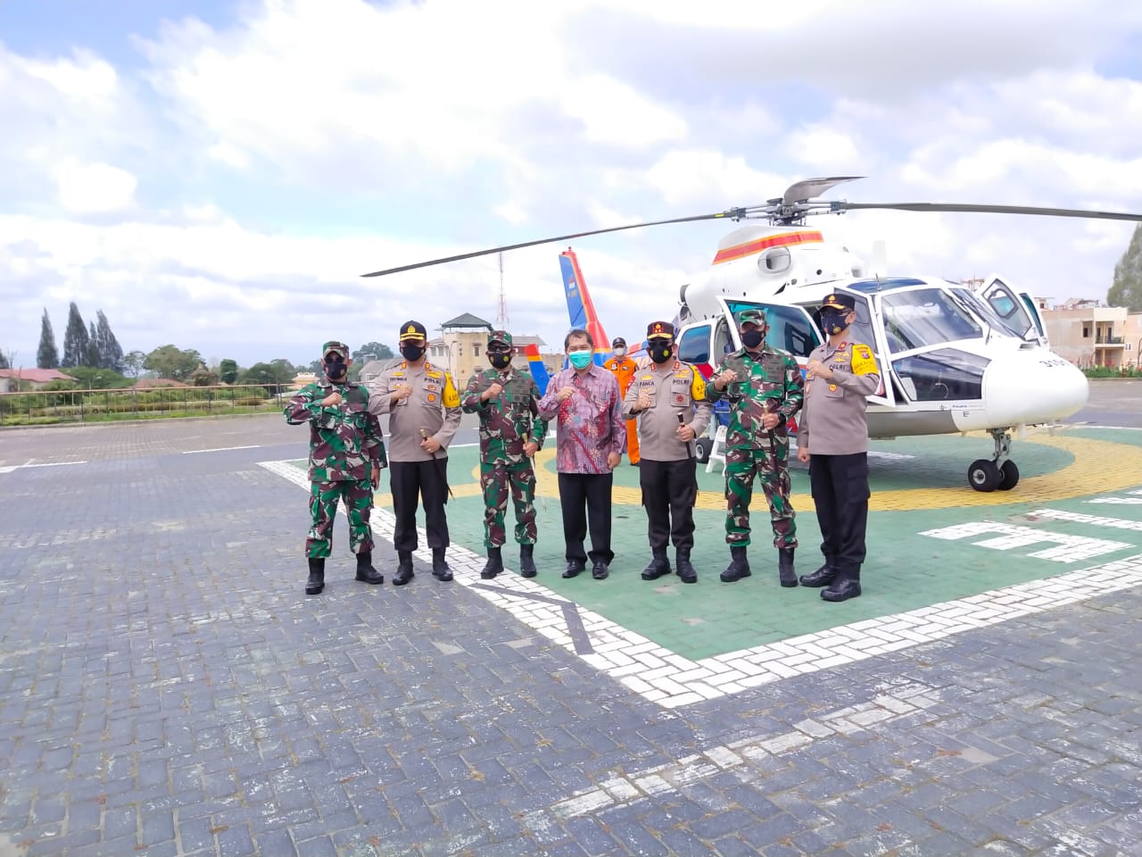 Pangdam I/BB Bersama Kapolda Sumut Patroli dengan Helikopter Tinjau Gereja Katholik St Fransiskus Assisi Berastagi