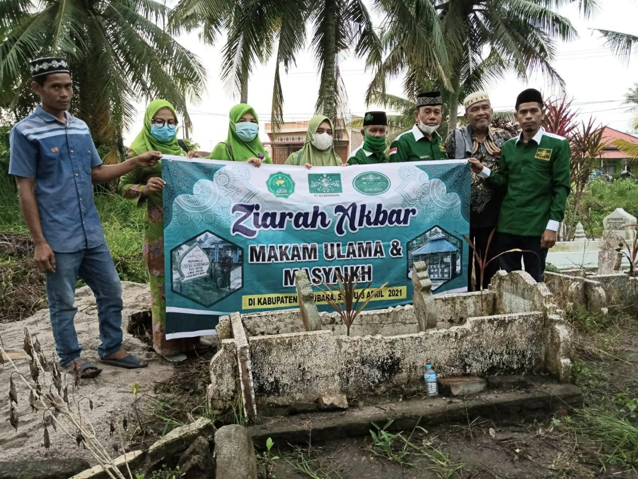 Menjelang Ramadhan 1442 H, Warga NUÂ  Ziarah Akbar Makam Para Ulama dan MasyaikhÂ  di Batubara
