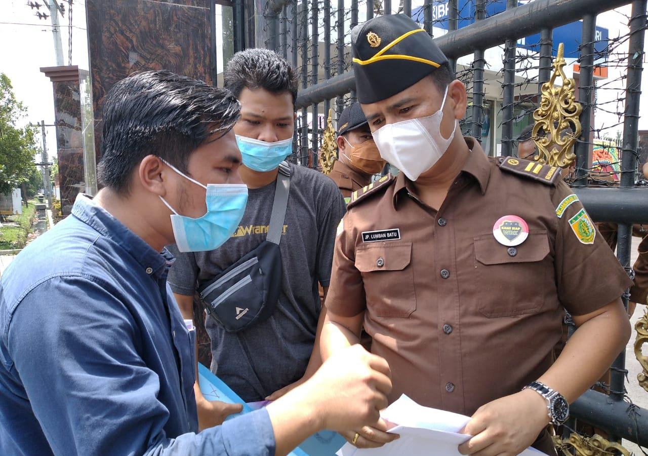 PP PERMA Kembali Demo Kejatisu, Minta Periksa Kadisdik Labusel Diduga Korupsi dana BOS 2020