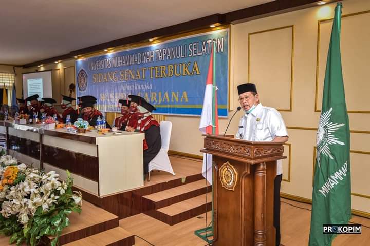Wakil Walikota Padangsidimpuan Arwin Siregar Menghadiri wisuda sarjana ke-57 UMTS