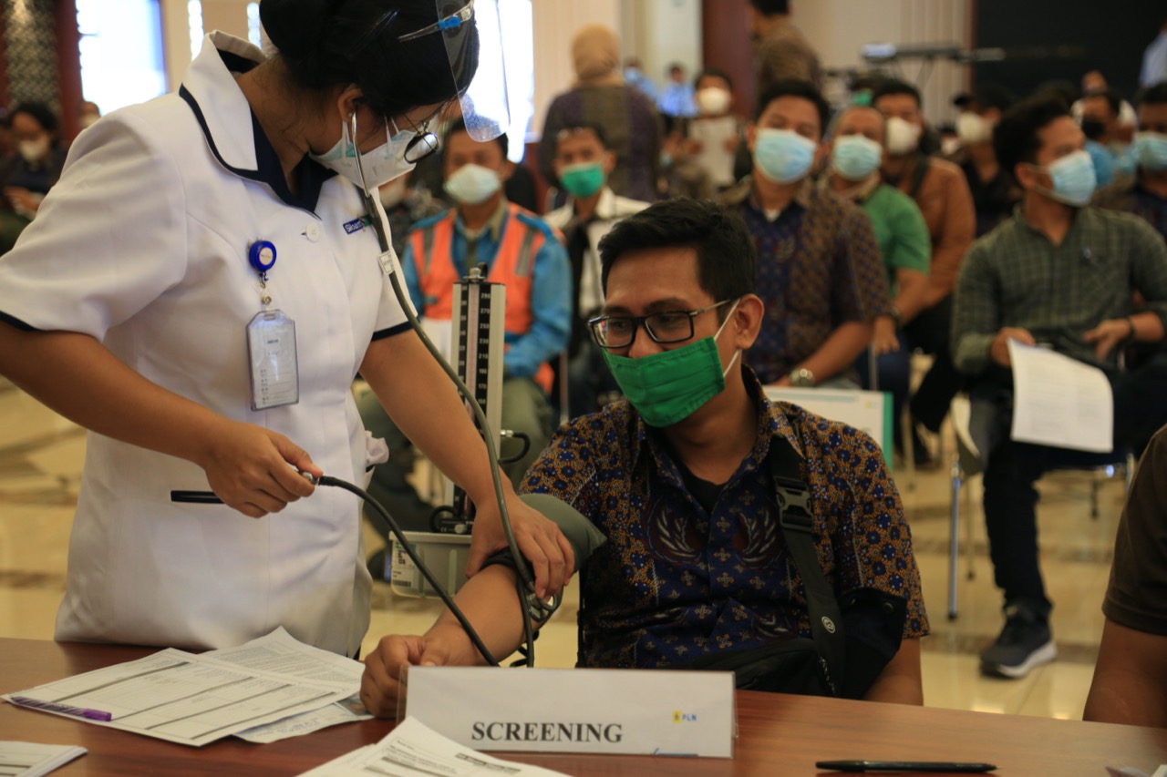Dukung Pencegahan Covid, PLN Lakukan Vaksinasi Masal untuk 570 Pegawai