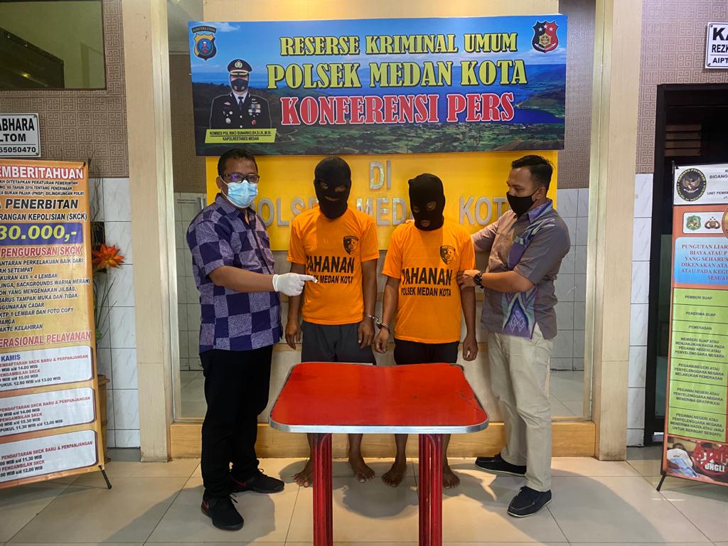Tim Reskrim Polsek Medan Kota Ringkus Dua Pemilik Sabu.