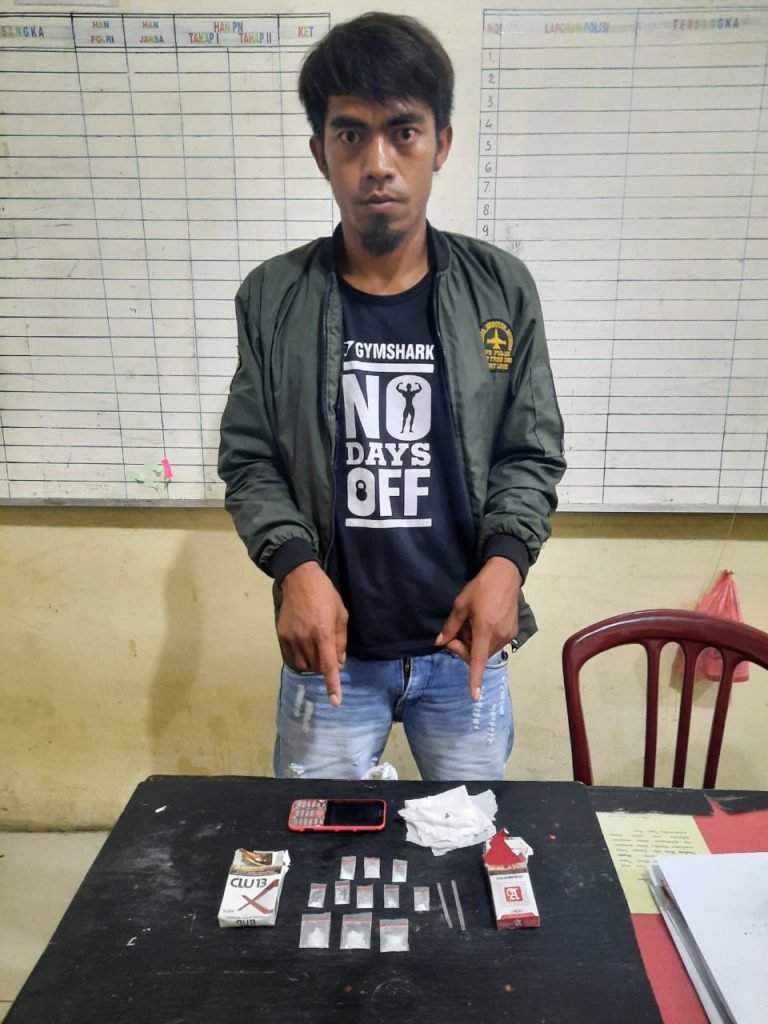 Satresnarkoba Polres Karo,..!!! Bekuk MS Seorang Bandar Sabu di Kamar Mandi Umum.