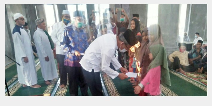 Safari Ramadhan di Palas, Sekda Arfan Berbagi Dengan Masyarakat