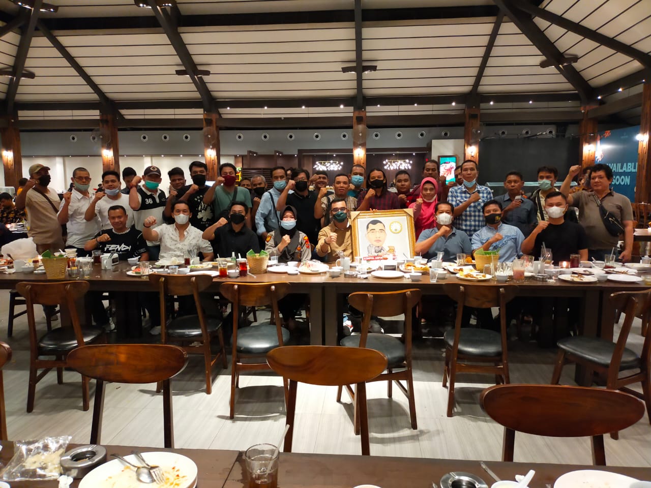 Tingkatkan Silaturrahmi, Serdik Sespimmen Kompol Arifin Fahcreza Bersama Polsek Patumbak Bukber Bareng Wartawan